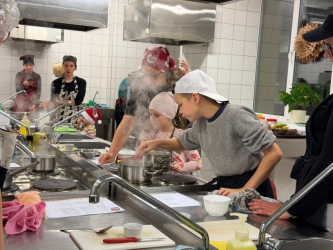 Liepājas Valsts tehnikumā aizvadīta sirsnīga Gardumu darbnīca