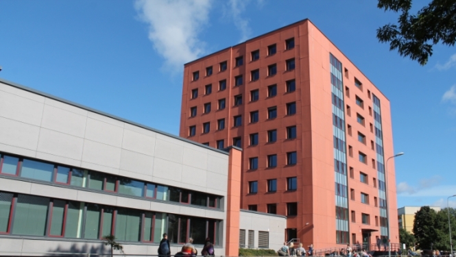2., 3. un 4.kursu izglītojamo iekārtošanās dienesta viesnīcā 31. augustā no plkst. 14.00