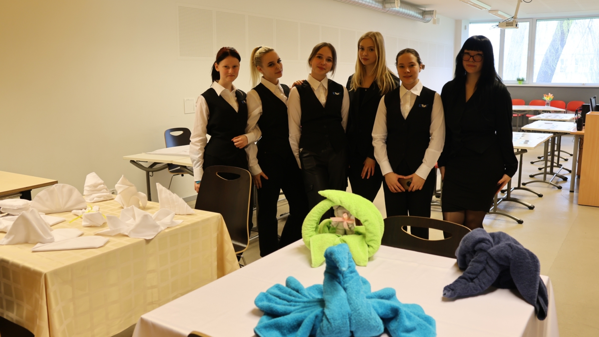 Viesmīlības pakalpojumu speciālisti 