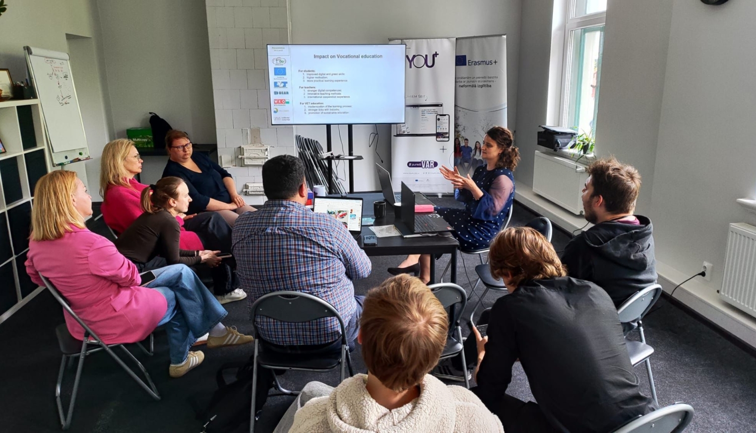 Projekta kooridinatore stāsta par XR projektu