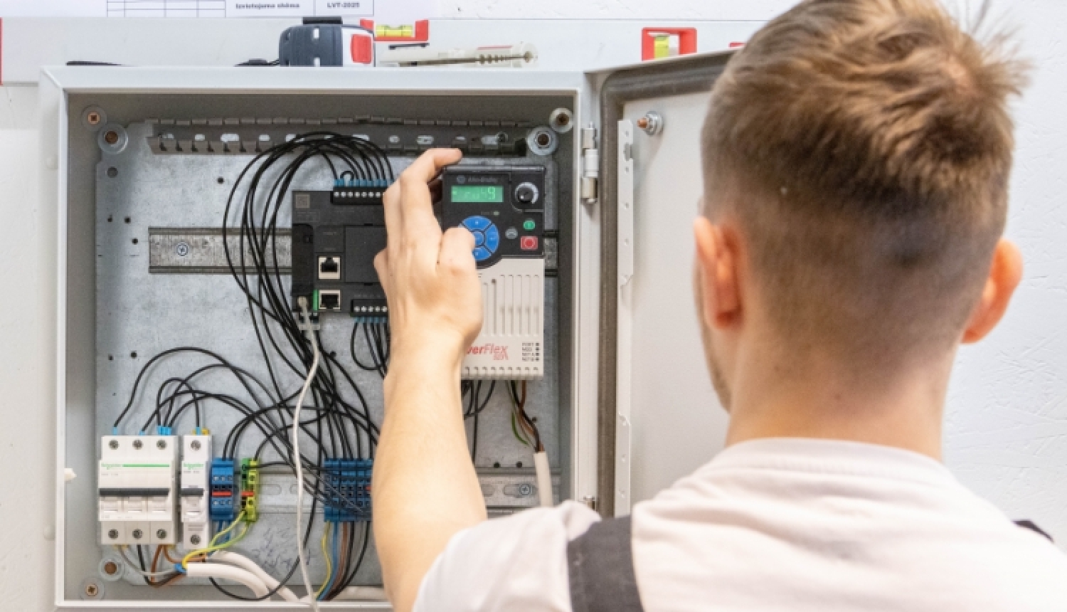 Liepājas Valsts tehnikumā notiks starptautiskais konkurss "Kurzemes elektromontāža 2026"